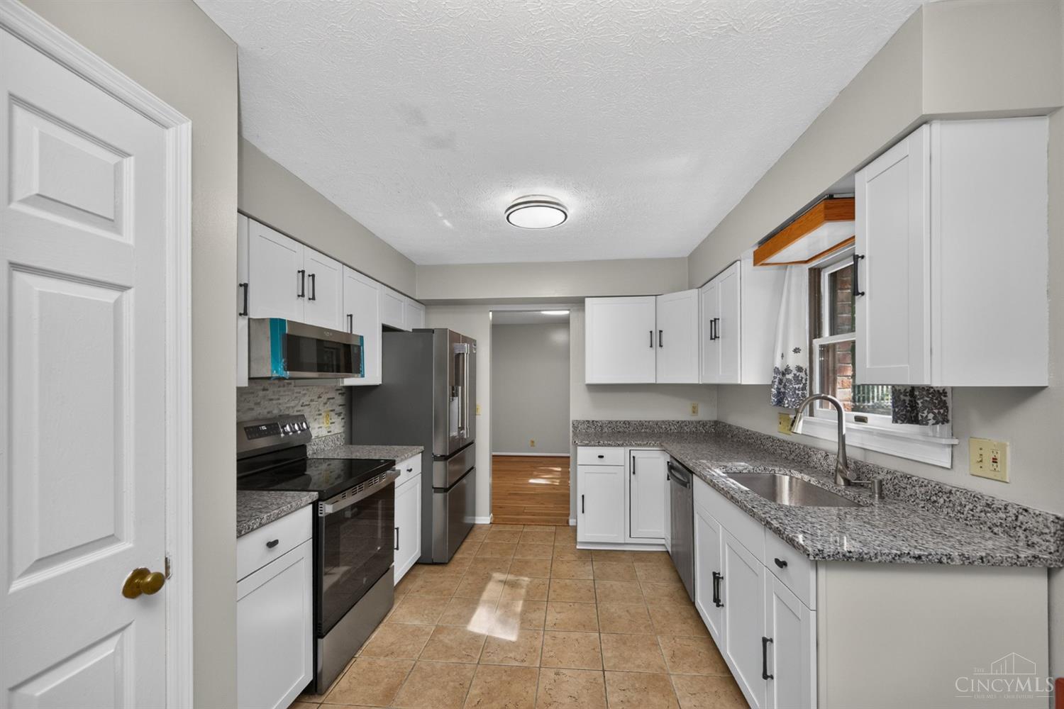 7532 Cinnamon Woods Drive, West Chester, OH, 45069 — photo 10