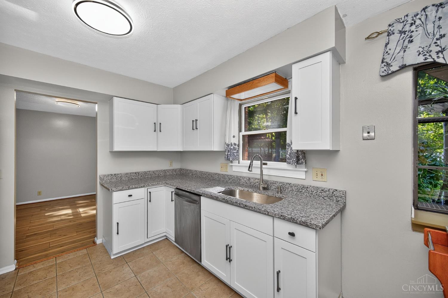 7532 Cinnamon Woods Drive, West Chester, OH, 45069 — photo 11
