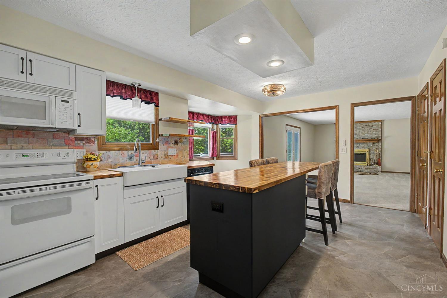 8295 Beckett Station Drive, West Chester, OH, 45069 — photo 16