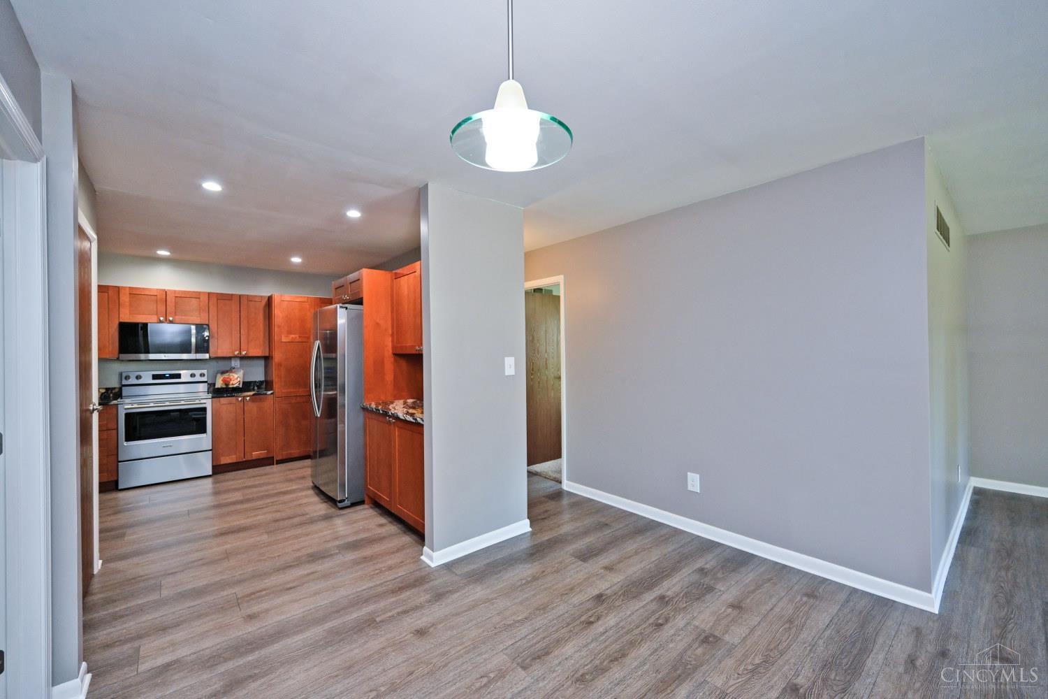 10205 Hightower Court, Montgomery, OH, 45249 — photo 12