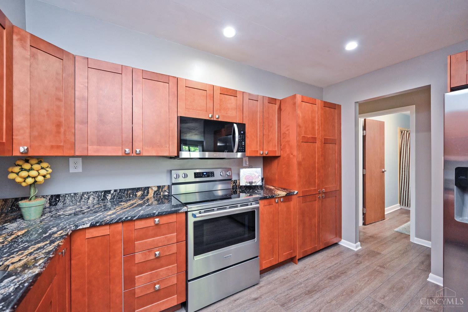 10205 Hightower Court, Montgomery, OH, 45249 — photo 16