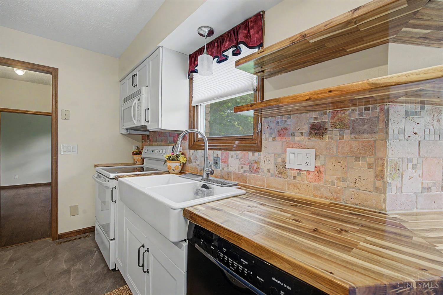 8295 Beckett Station Drive, West Chester, OH, 45069 — photo 13