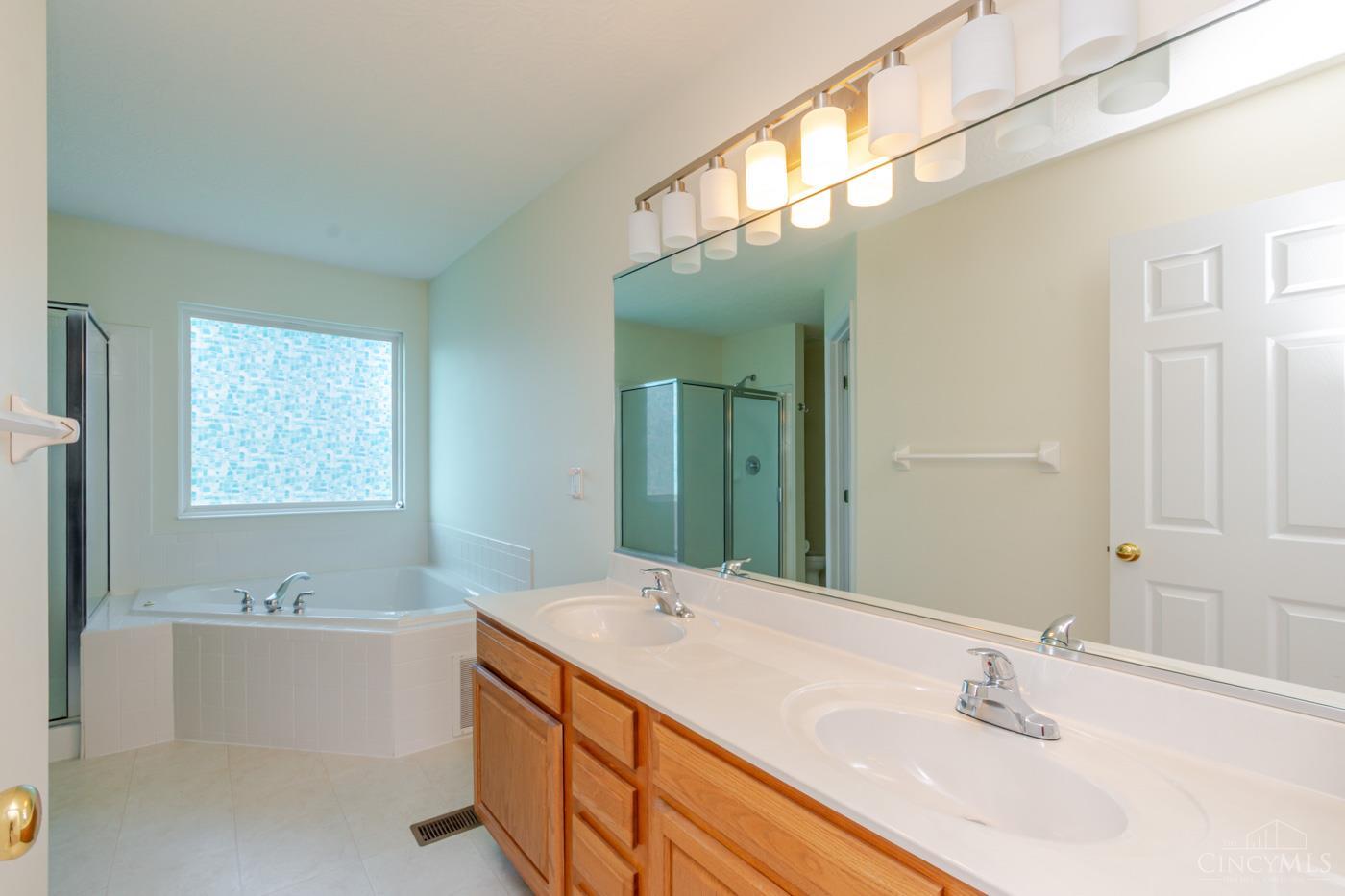 6489 Michele Lane, Liberty Twp, OH, 45044 — photo 42