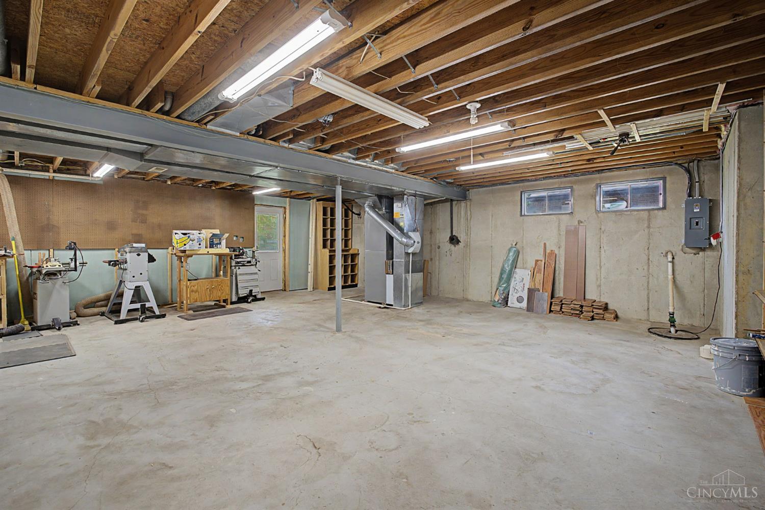 8295 Beckett Station Drive, West Chester, OH, 45069 — photo 40