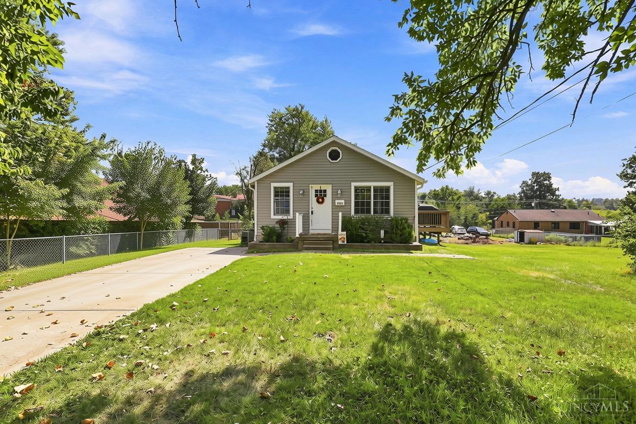 3704 Crestnoll Lane