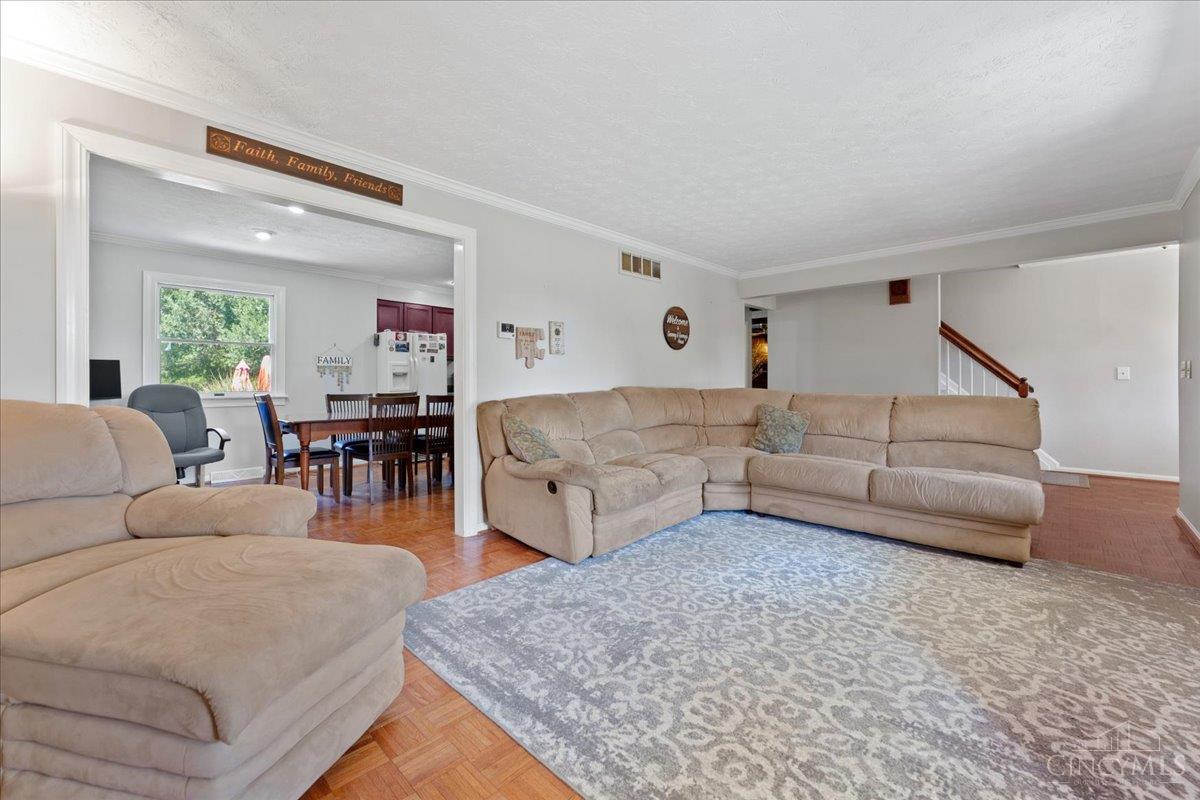 6381 Branch Hill Miamiville Road, Miami Twp, OH, 45140 — photo 5