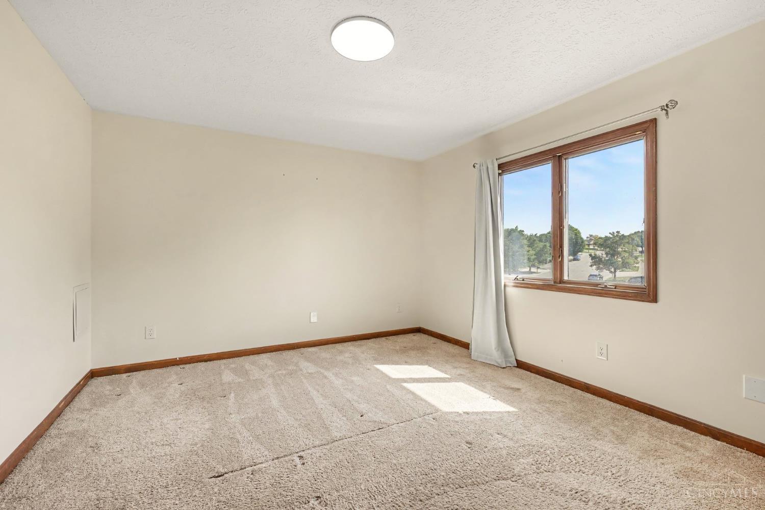 1827 Londonderry Drive, Middletown, OH, 45042 — photo 13