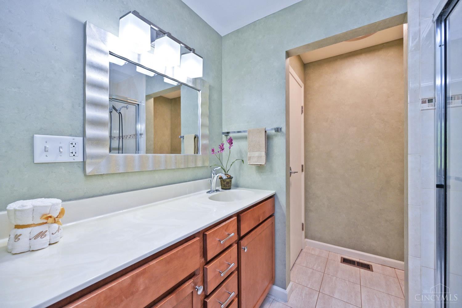 10205 Hightower Court, Montgomery, OH, 45249 — photo 21