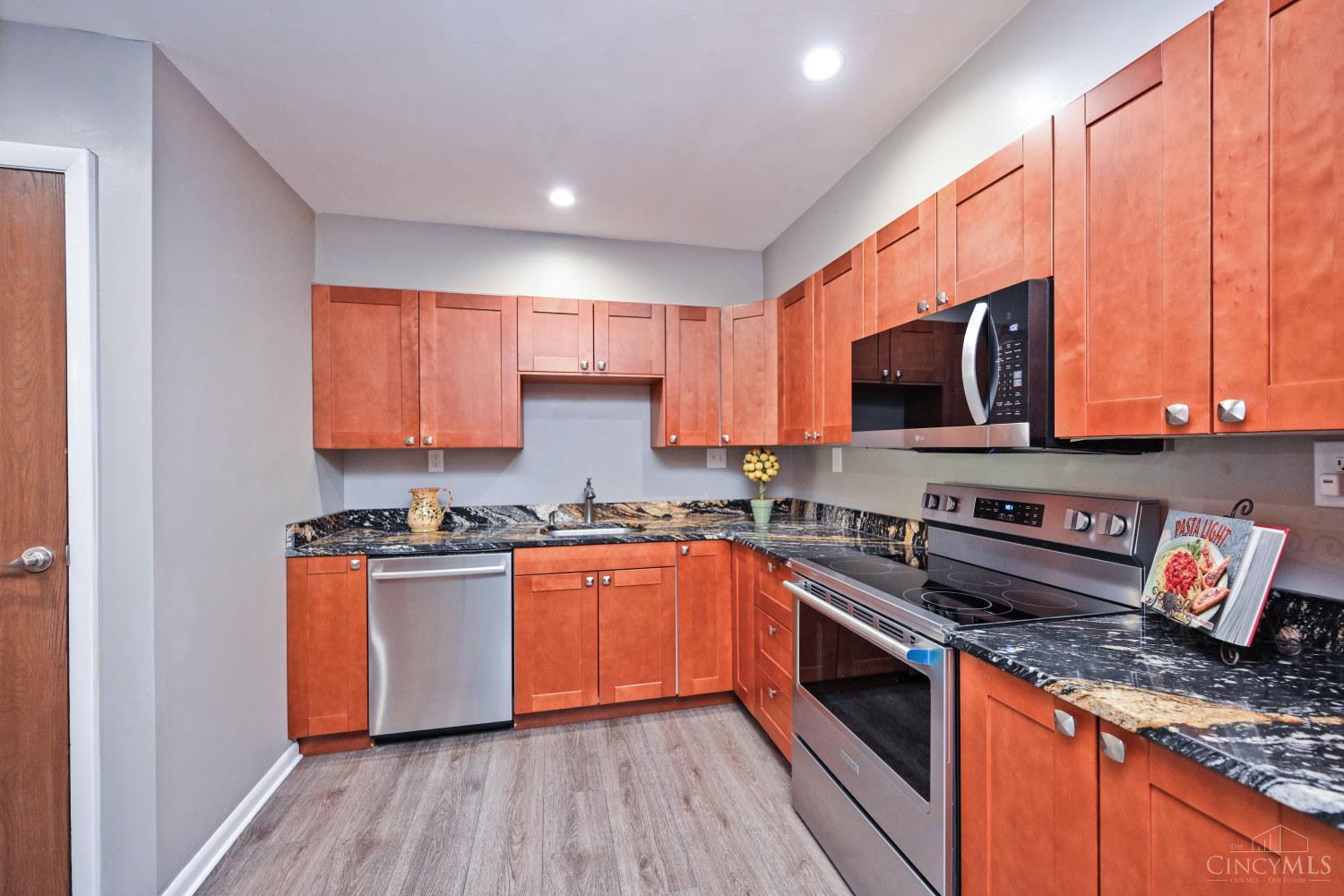 10205 Hightower Court, Montgomery, OH, 45249 — photo 15