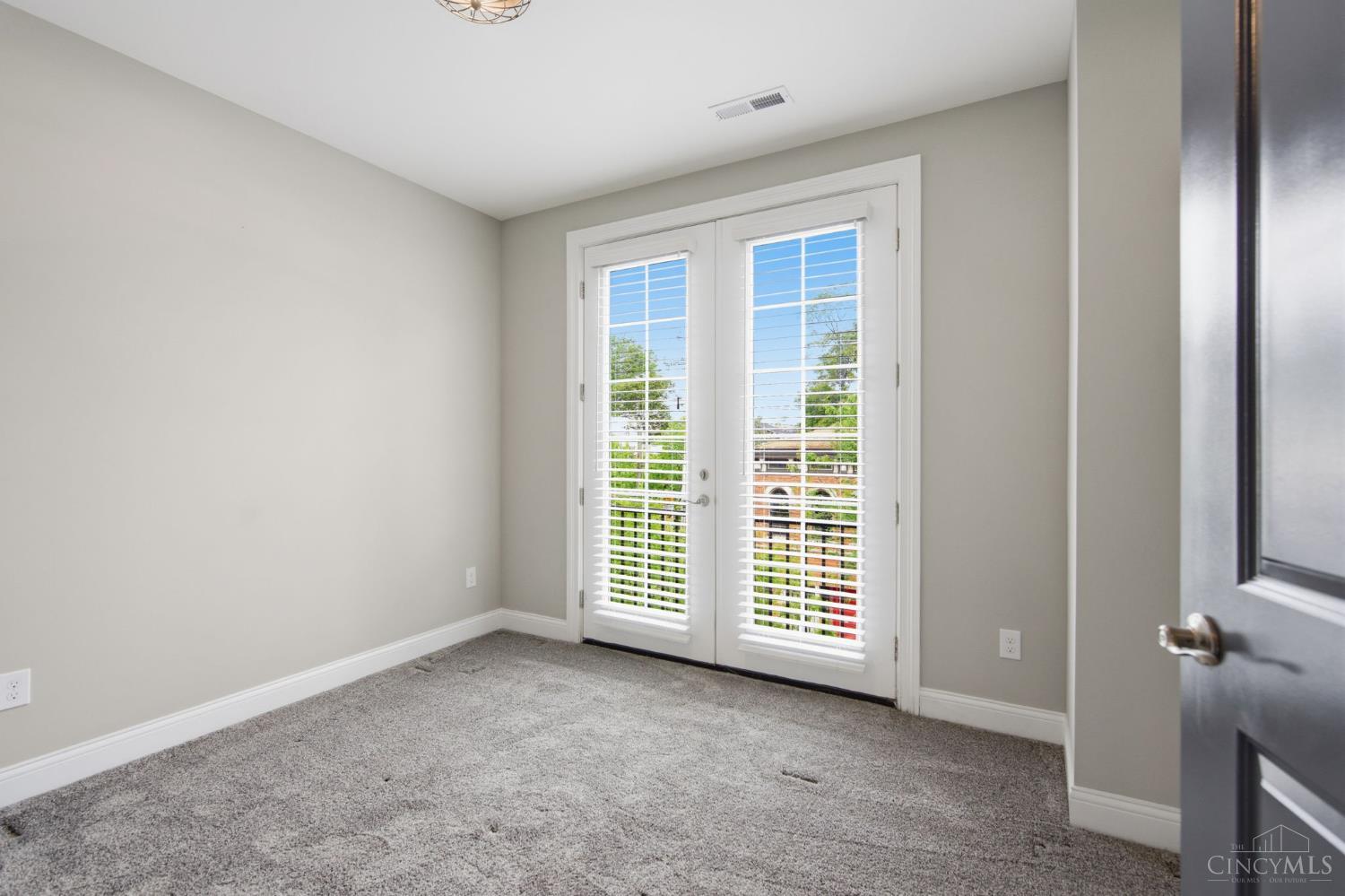 3118 Woodburn Avenue, Cincinnati, OH, 45207 — photo 25