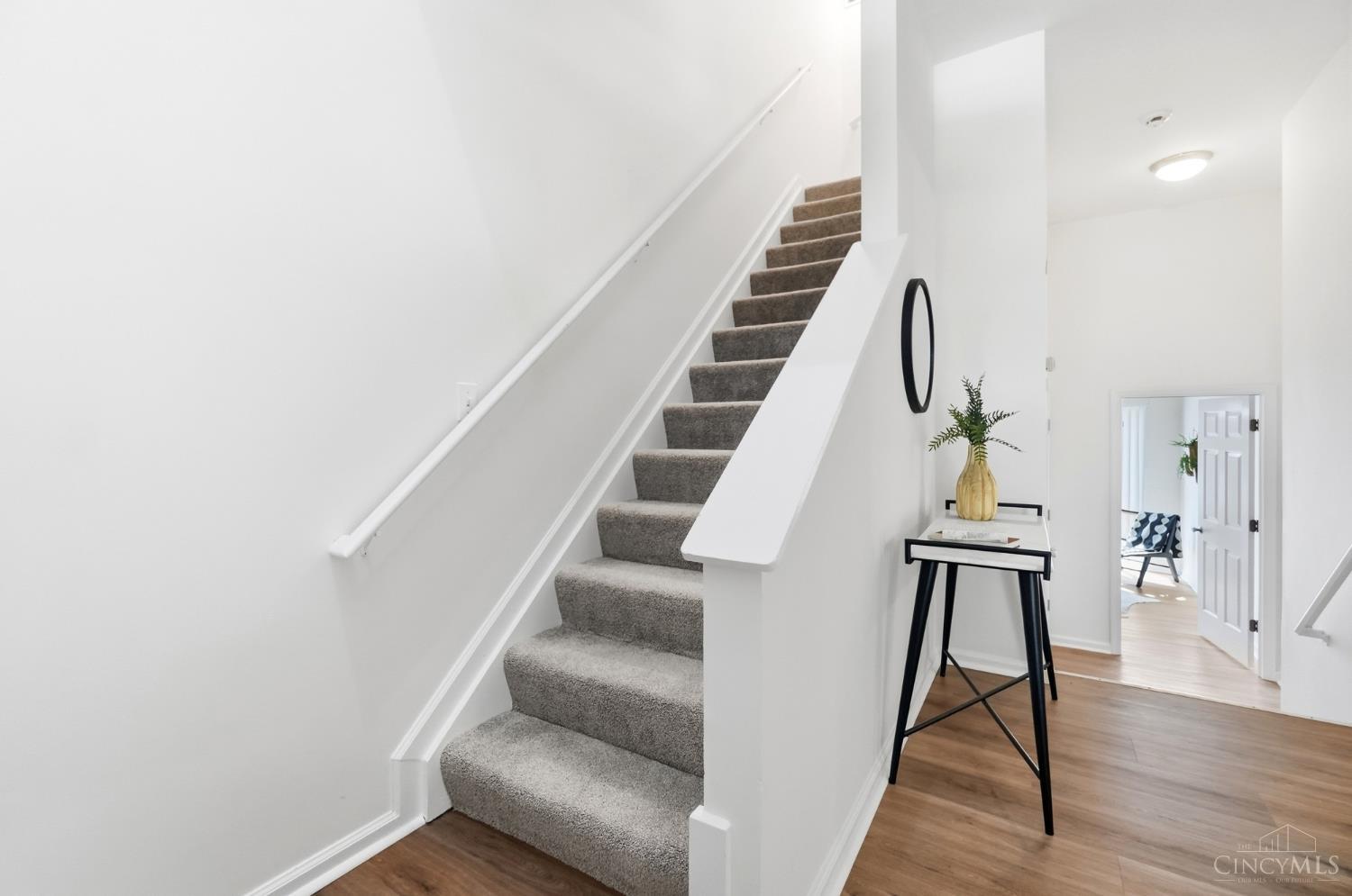 1035 Cutter Street, Cincinnati, OH, 45203 — photo 2