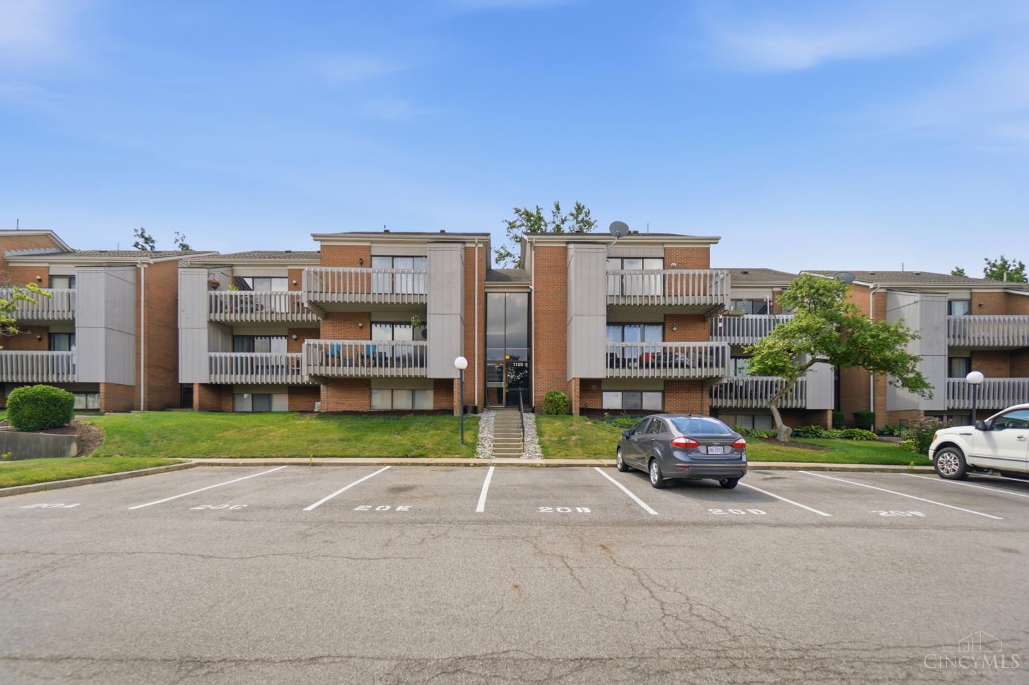 1120 Eagle Feather Circle