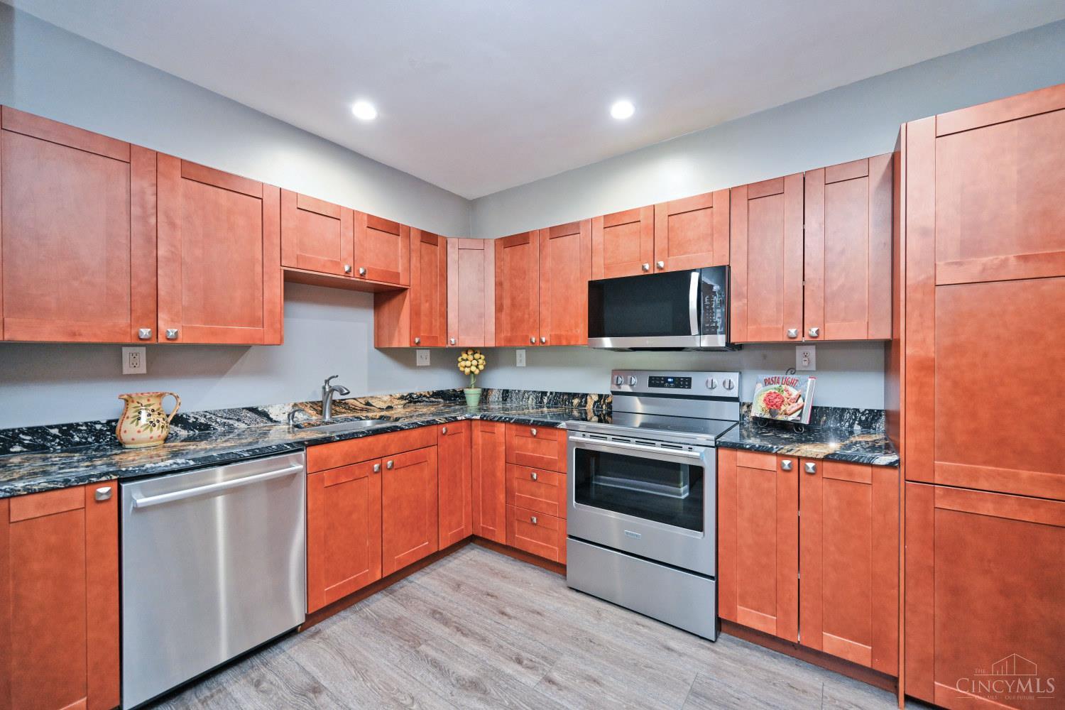 10205 Hightower Court, Montgomery, OH, 45249 — photo 14