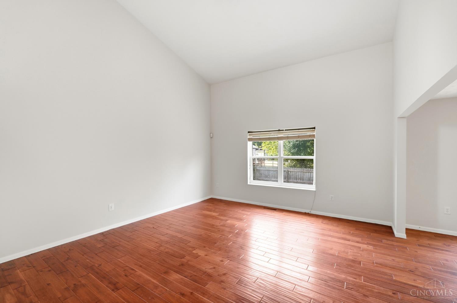 8427 Gettysburg Lane, Hamilton Twp, OH, 45039 — photo 7