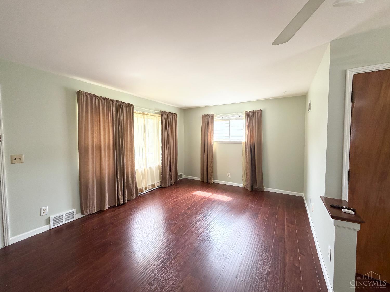 Photo 4 of Single family home for sale at 8341 Pippin Rd, Cincinnati, OH 45239 | MLS# 1880106 | Listing updated on 2026-09-25