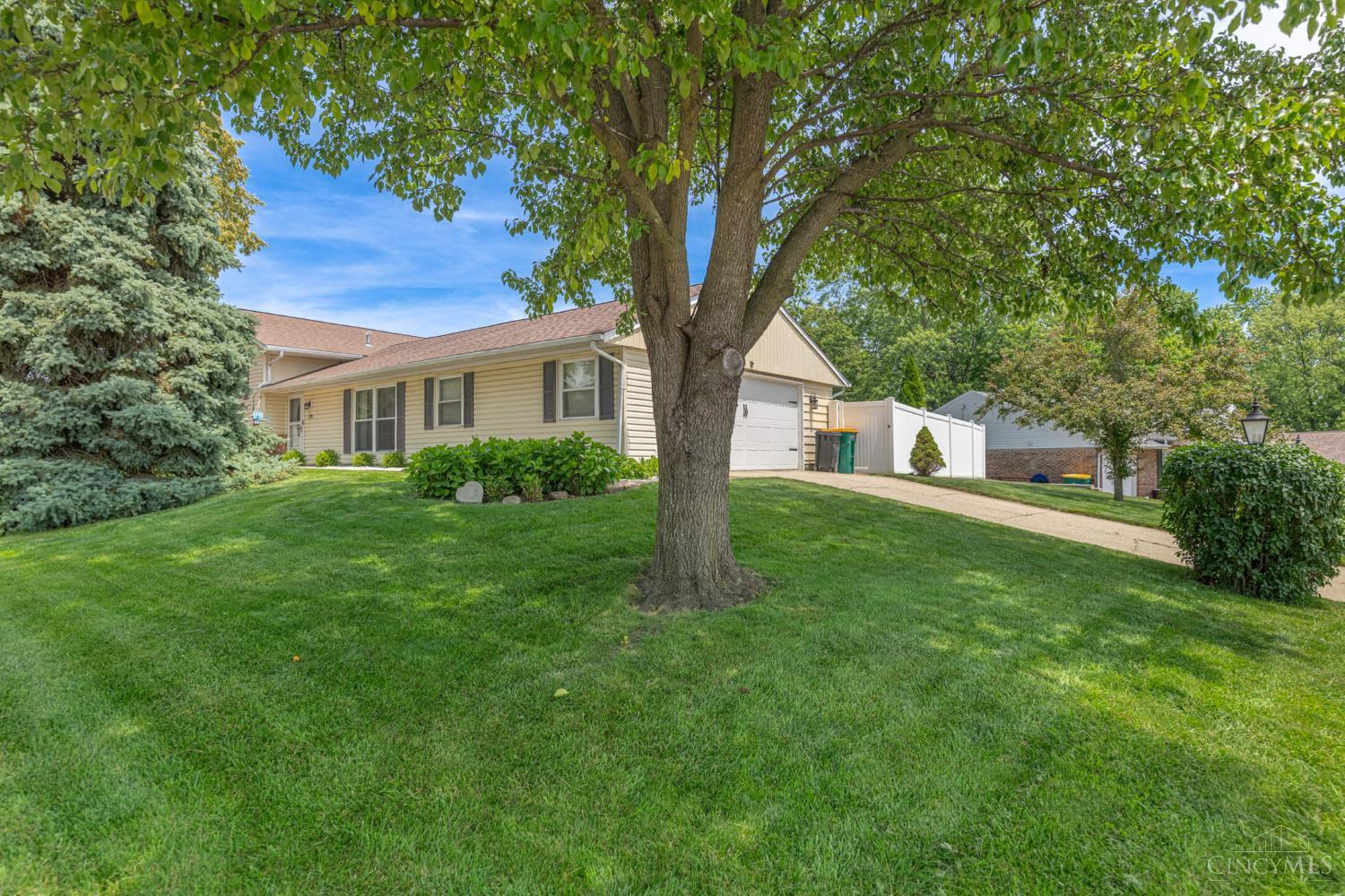 Photo 4 of Sale Pending at 270 Evergreen, Springboro, OH 45066 | MLS# 1893381 | Listing updated on 2026-09-21