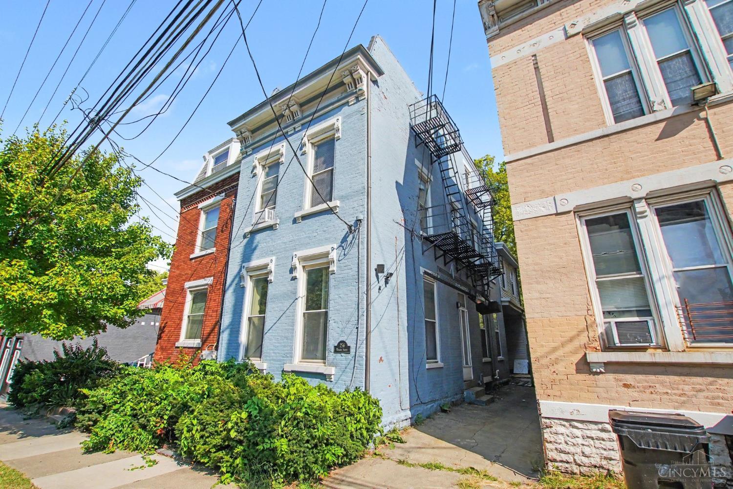 256 Warner Street, Cincinnati, OH, 45219 — photo 2