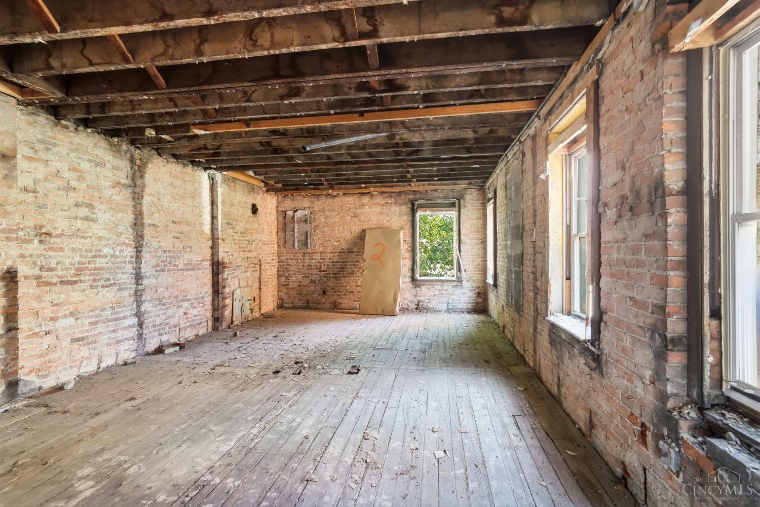 1637 Hughes Street, Cincinnati, OH, 45202 — photo 18