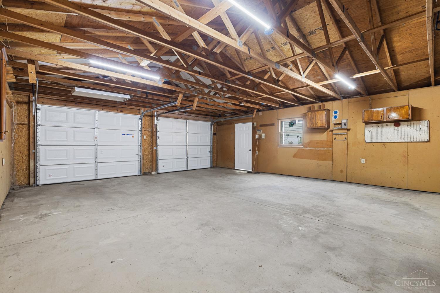 892 Happy Lane, Miami Twp, OH, 45150 — photo 42