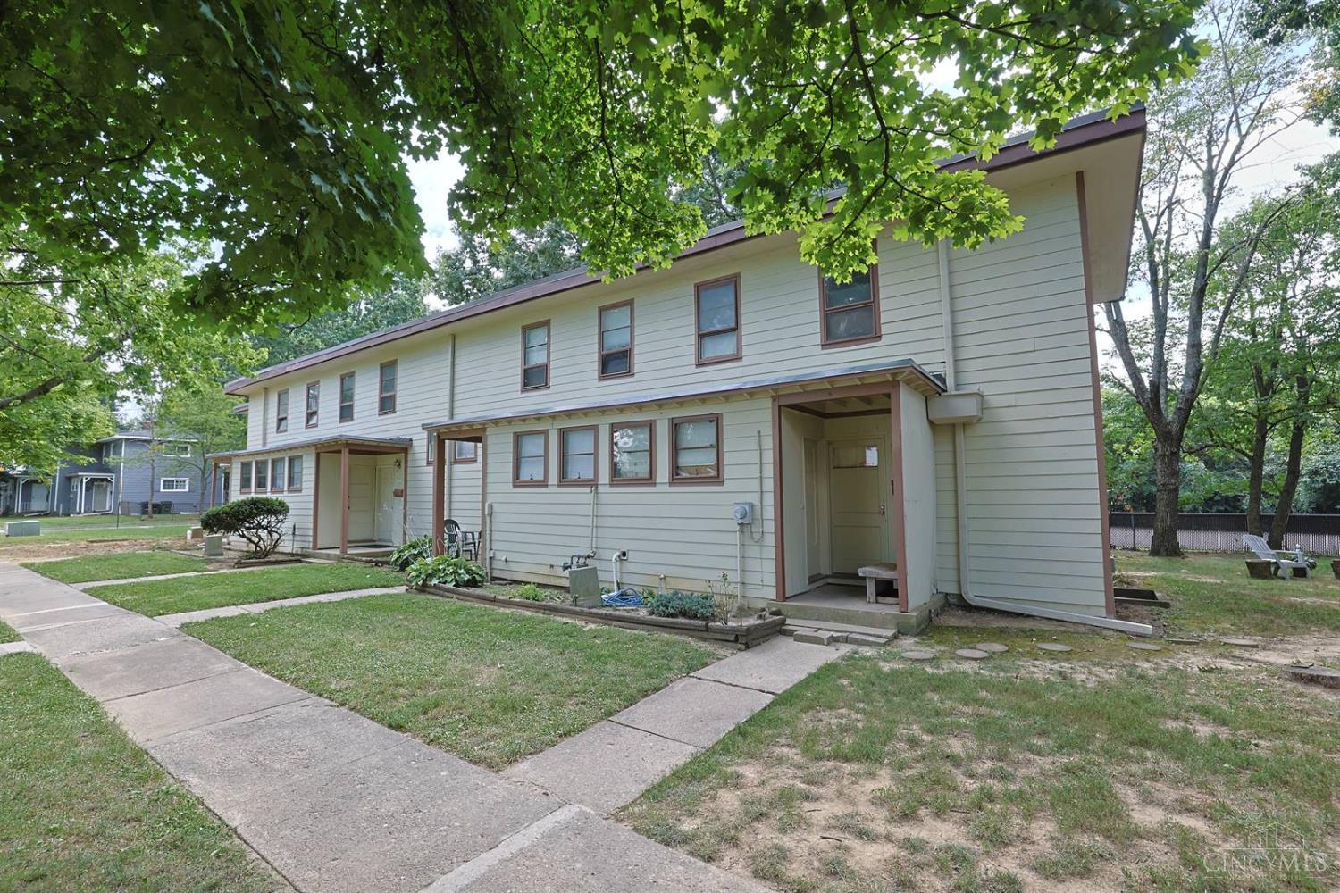 33 Farragut Road, Greenhills, OH, 45218 — photo 25