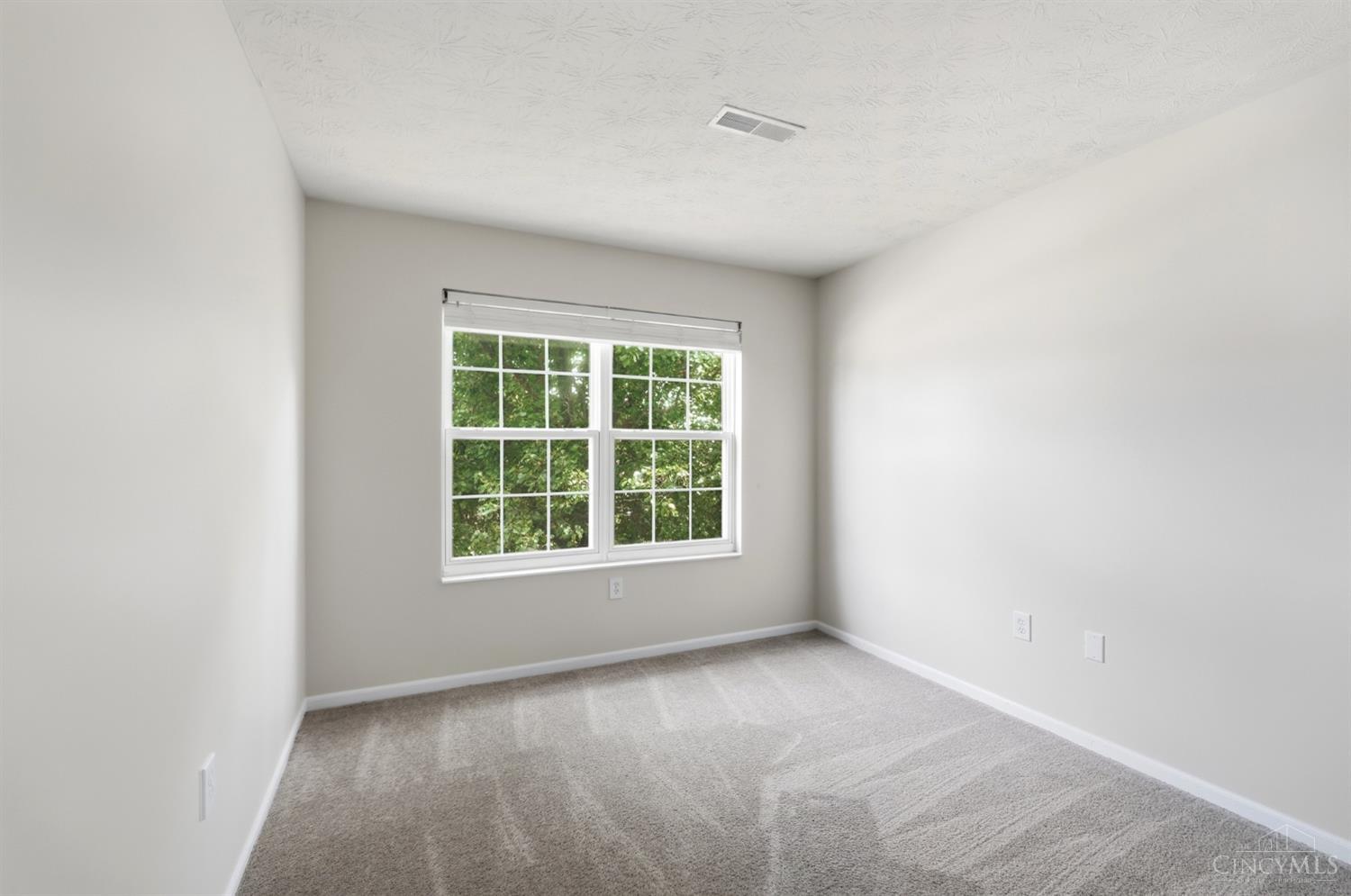 8427 Gettysburg Lane, Hamilton Twp, OH, 45039 — photo 36
