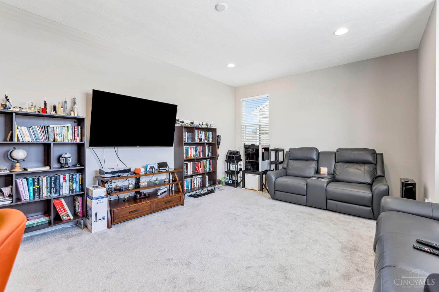 10114 Gully Pass Drive, Washington Twp, OH, 45458 — photo 37