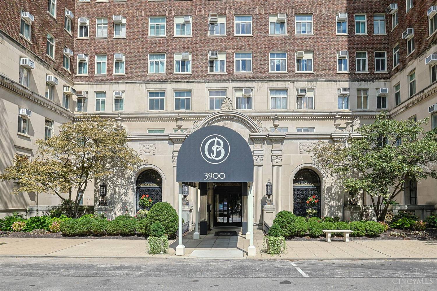 Photo 3 of Sale Pending at 3900 Rose Hl Ave #801B, Cincinnati, OH 45229 | MLS# 1893347 | Listing updated on 2026-09-14