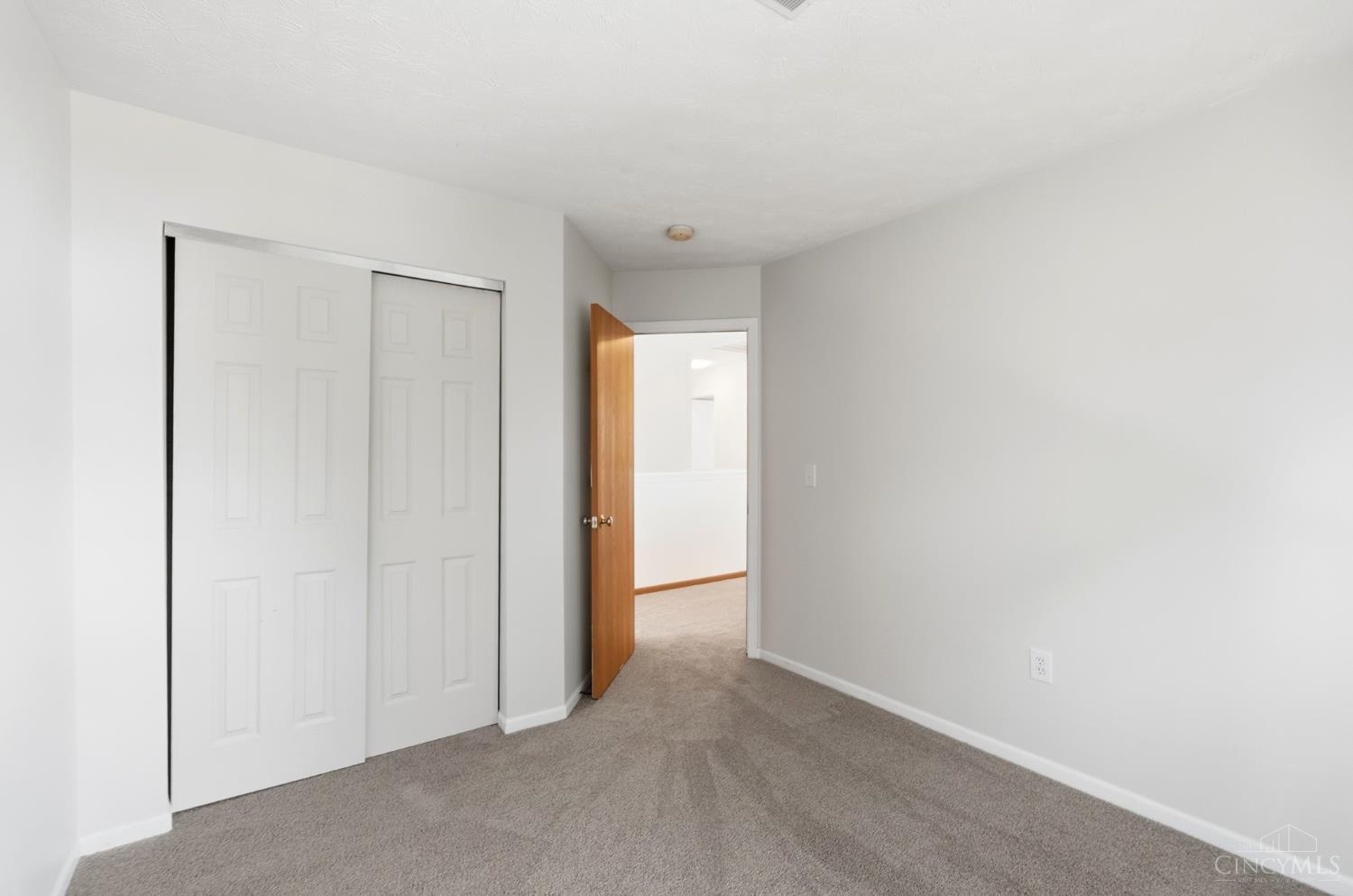 8427 Gettysburg Lane, Hamilton Twp, OH, 45039 — photo 37