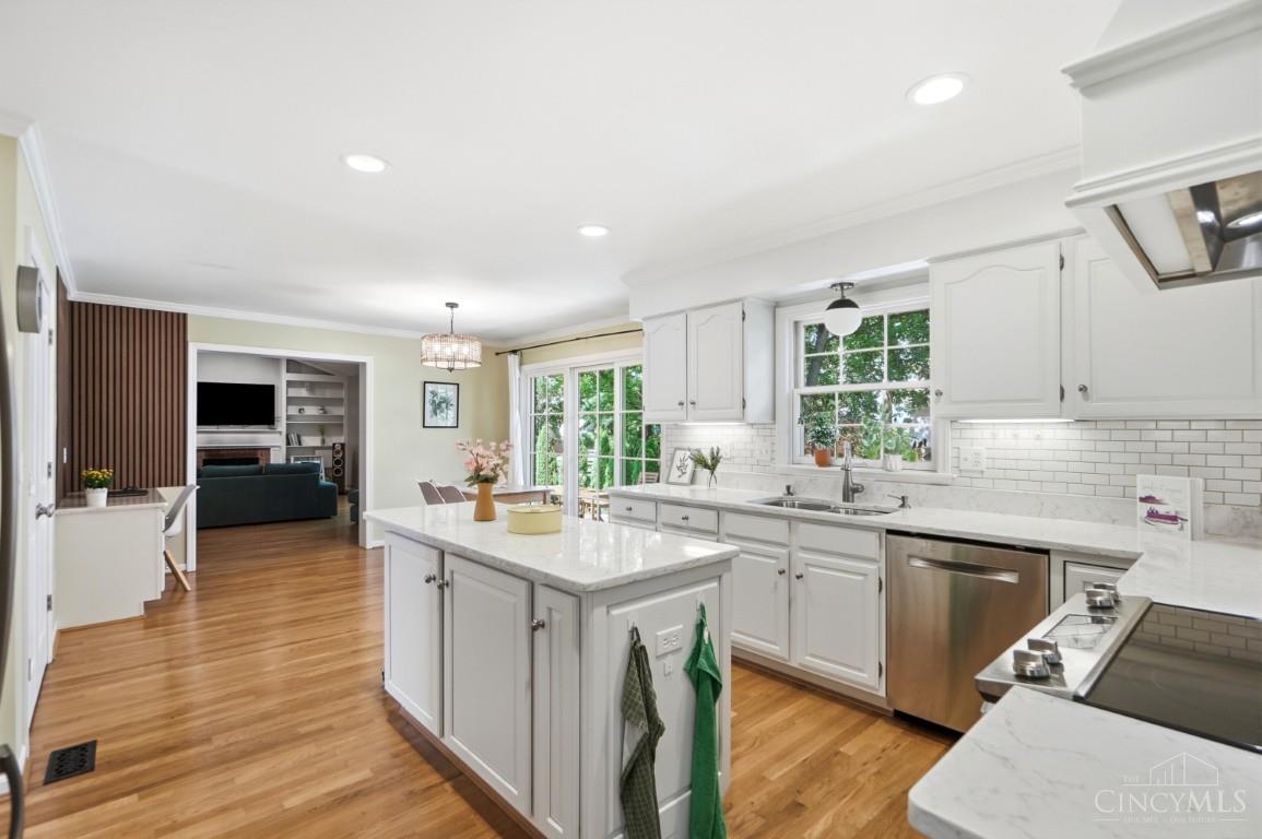 7706 Falling Waters Court, West Chester, OH, 45069 — photo 10