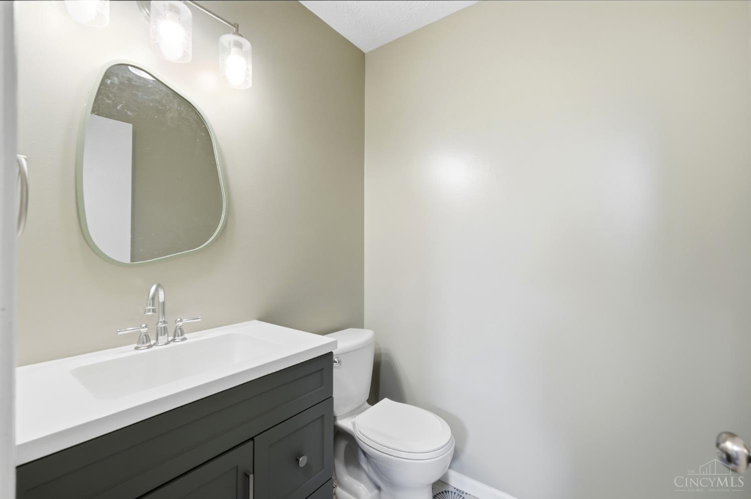8427 Gettysburg Lane, Hamilton Twp, OH, 45039 — photo 22