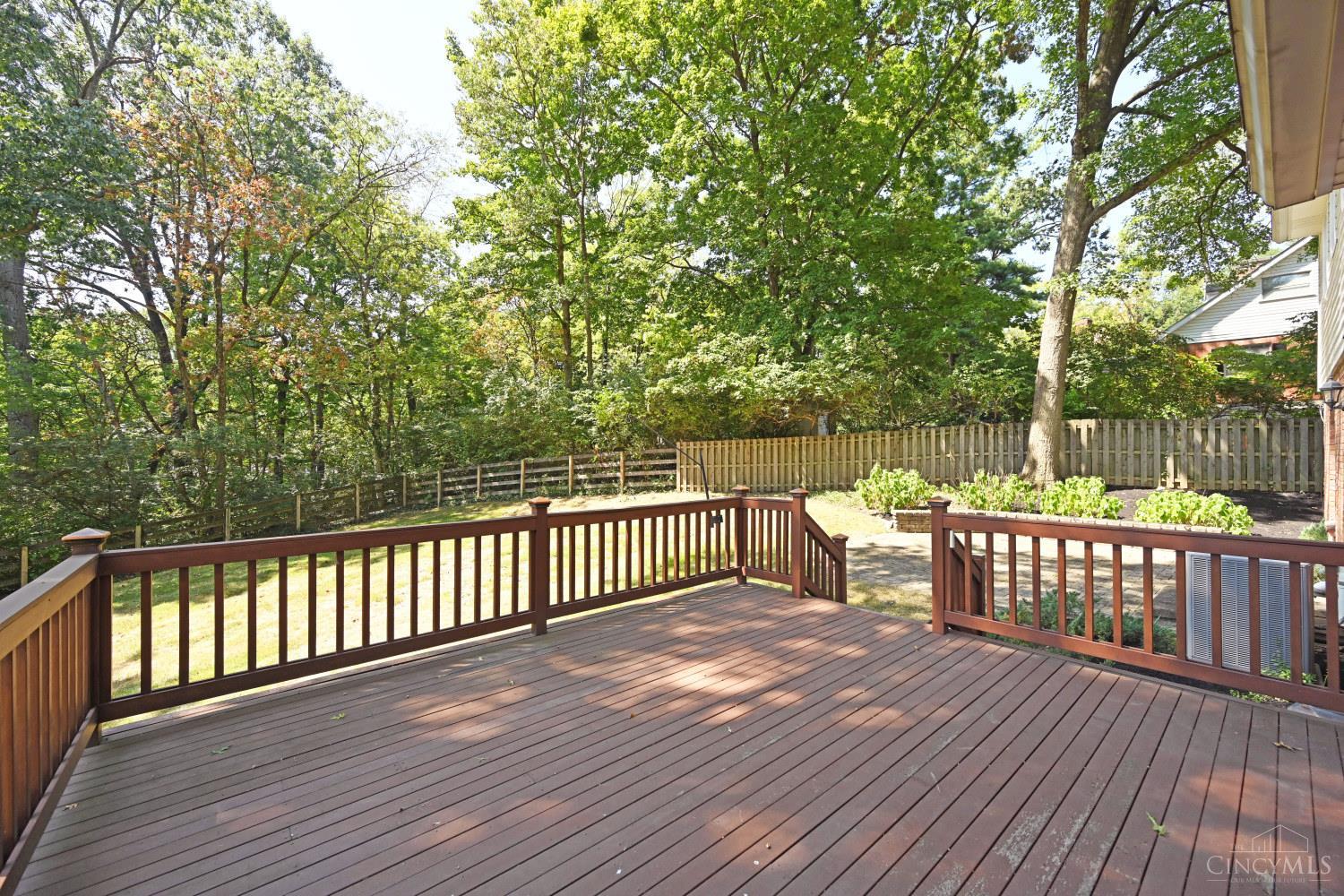 359 Woodknoll Terrace, Wyoming, OH, 45215 — photo 42