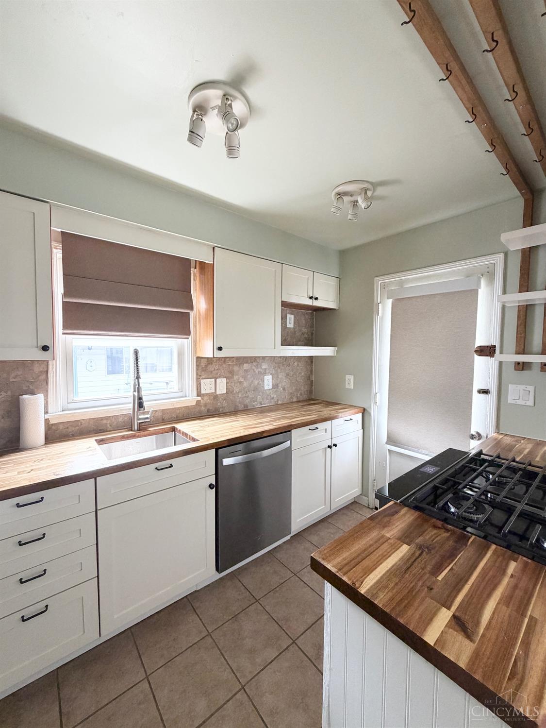 Single family home for sale at 8341 Pippin Rd, Cincinnati, OH 45239 | MLS# 1880106
