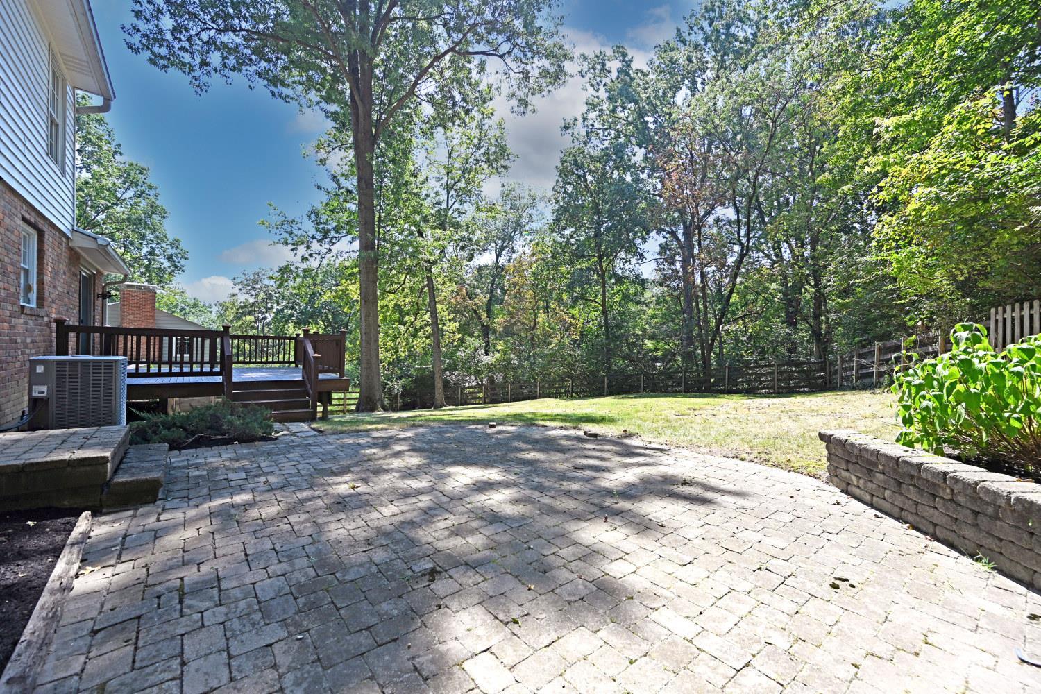 359 Woodknoll Terrace, Wyoming, OH, 45215 — photo 44