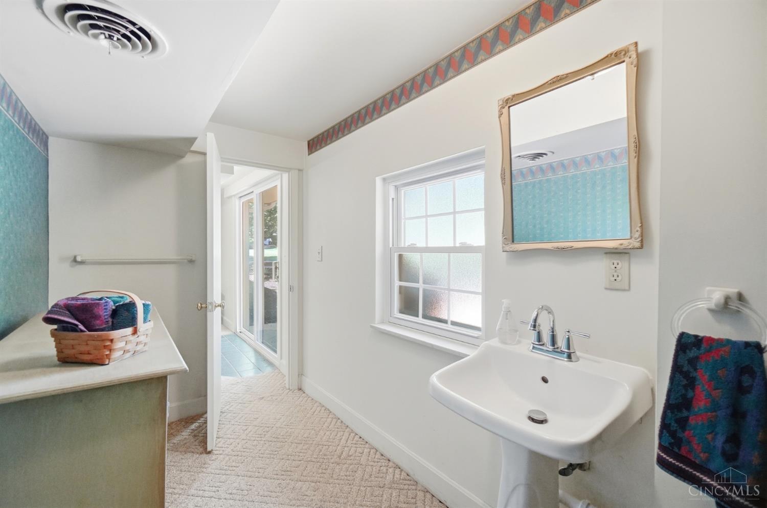 526 Chisholm Trail
