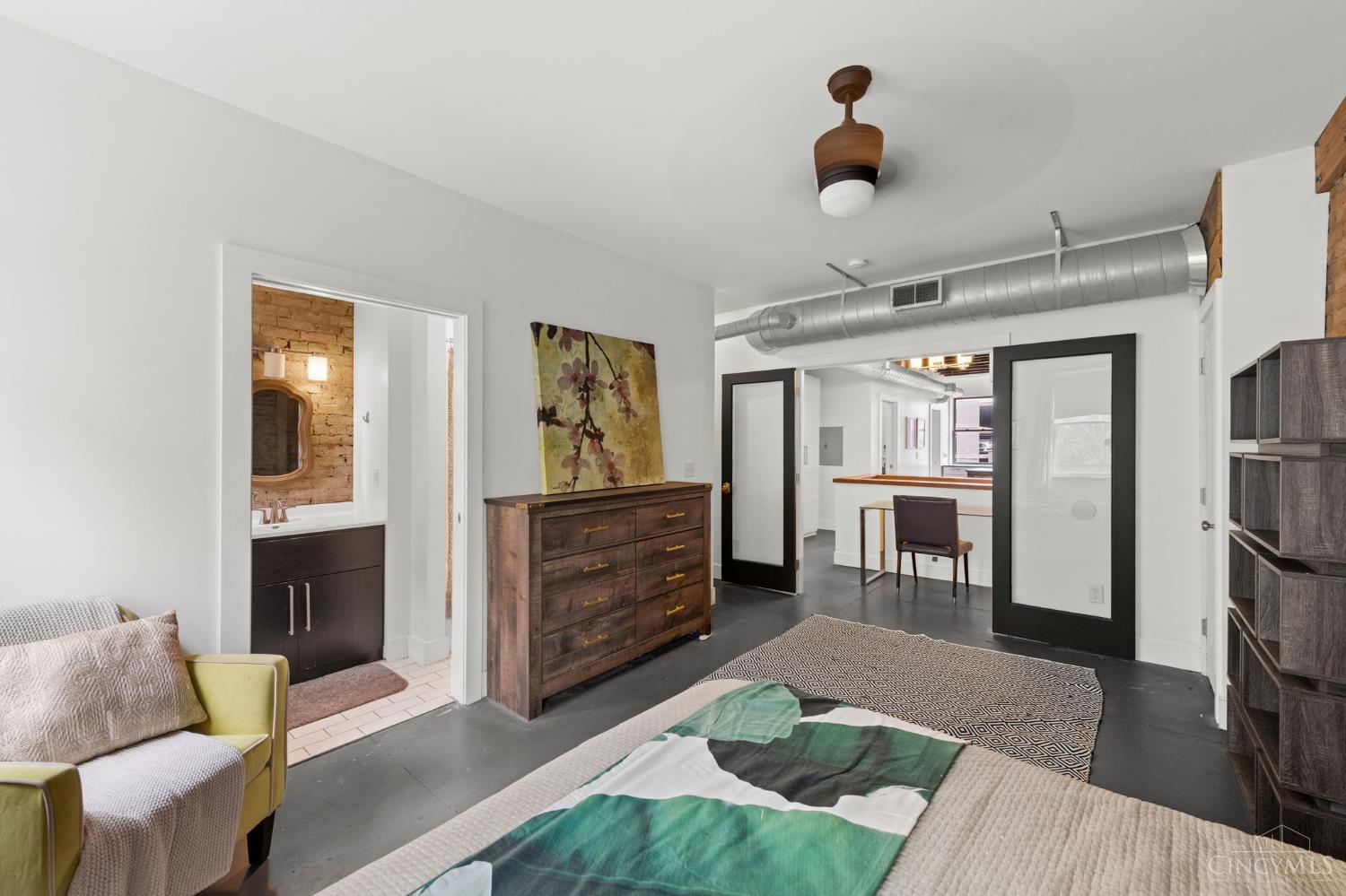 16 Thirteenth Street, Cincinnati, OH, 45202 — photo 40