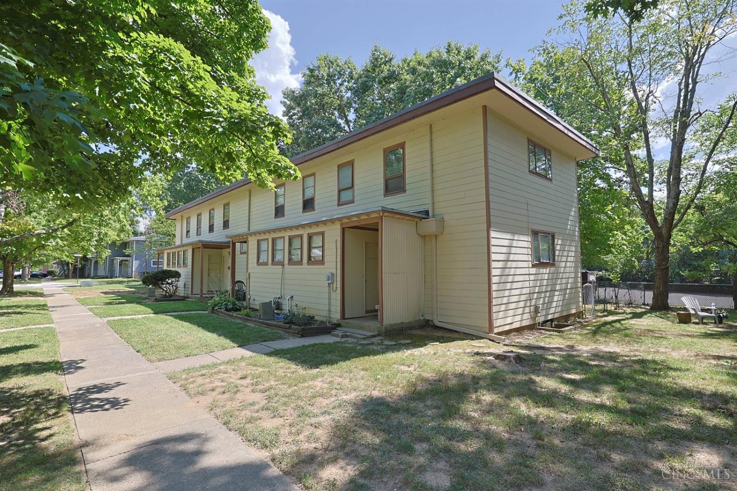 33 Farragut Road, Greenhills, OH, 45218