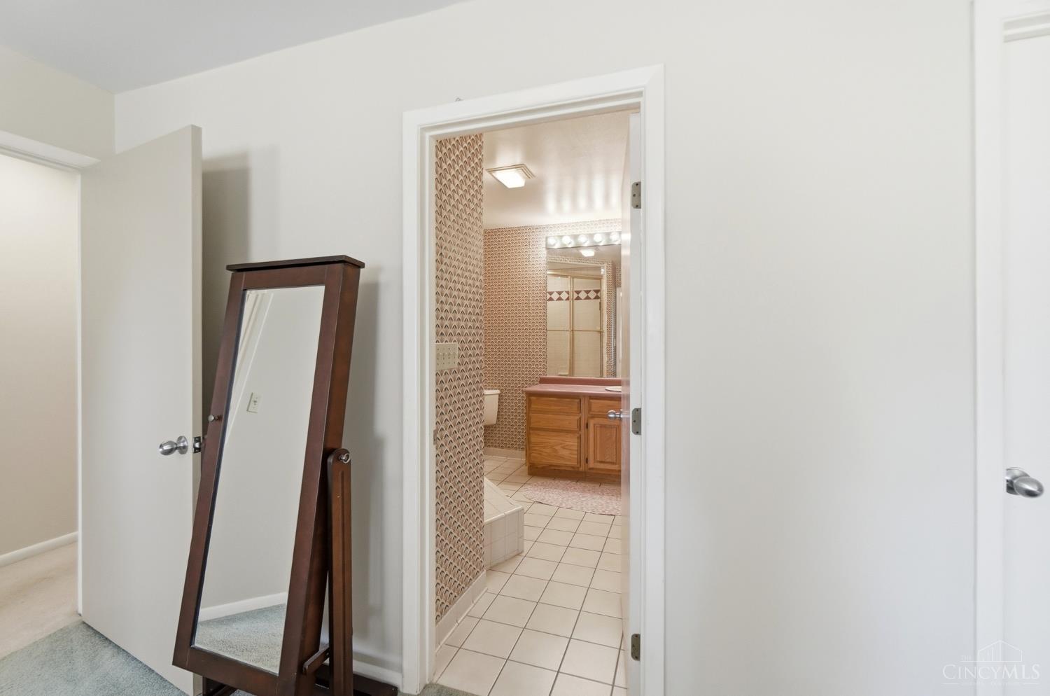 526 Chisholm Trail