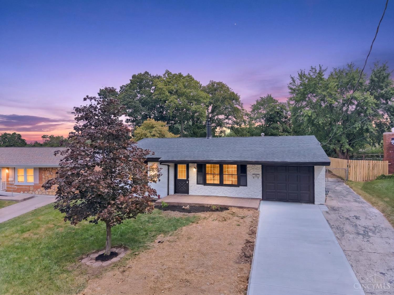 10944 Lemarie Drive