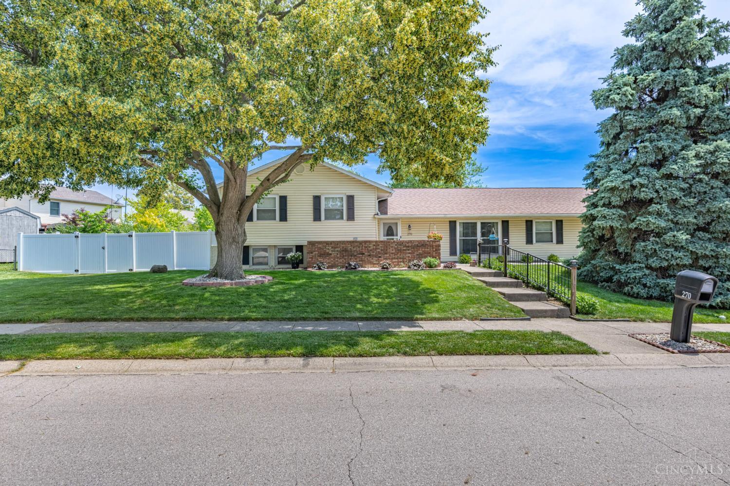 Photo 2 of Sale Pending at 270 Evergreen, Springboro, OH 45066 | MLS# 1893381 | Listing updated on 2026-09-21