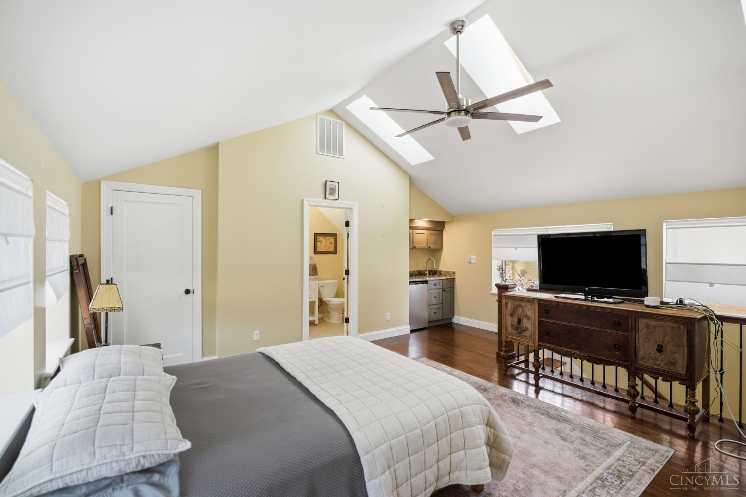 4208 Williamson Place, Cincinnati, OH, 45223 — photo 21
