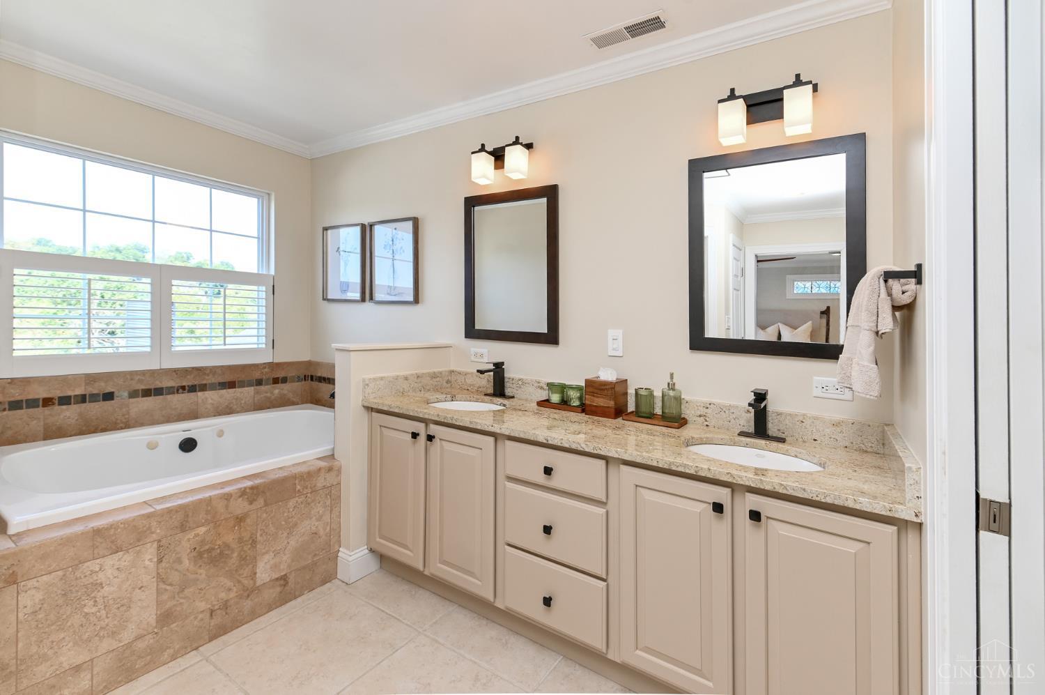467 Flinn Avenue, Cincinnati, OH, 45226 — photo 22