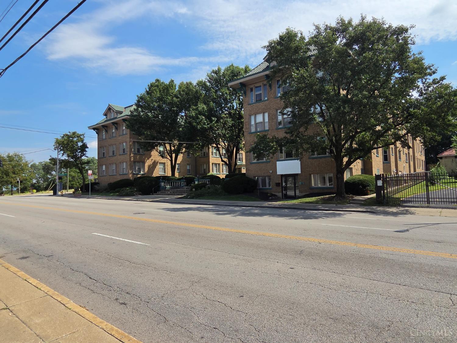 Photo 3 of Condo for sale at 3896 Reading Rd #P, Cincinnati, OH 45229 | MLS# 1893010 | Listing updated on 2026-09-17