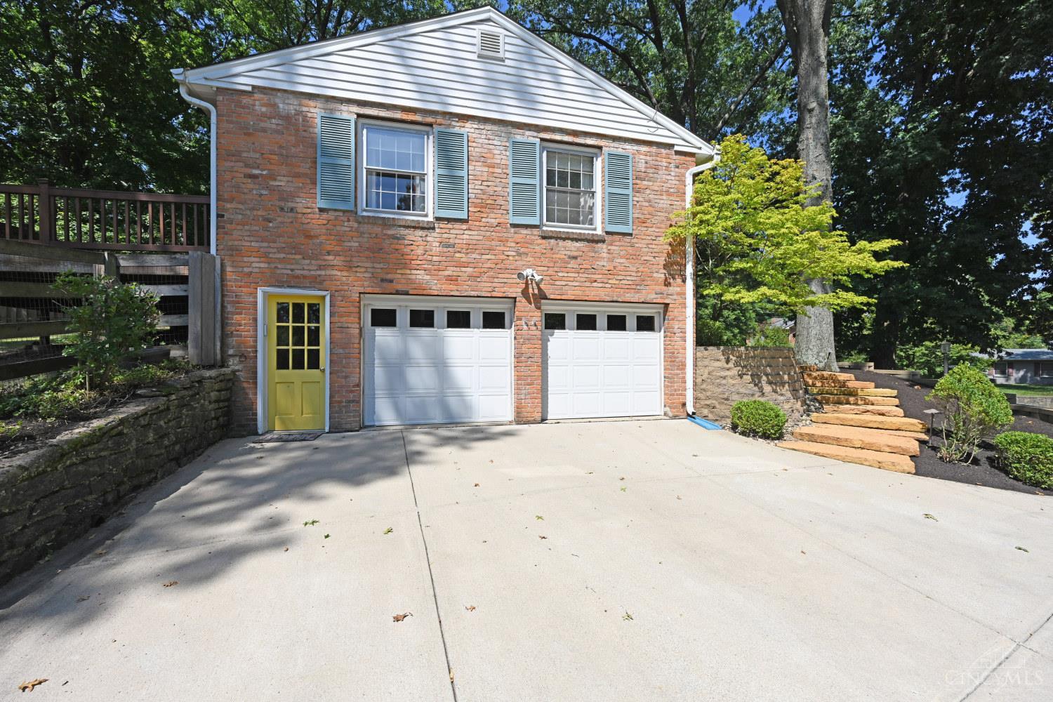 359 Woodknoll Terrace, Wyoming, OH, 45215 — photo 40