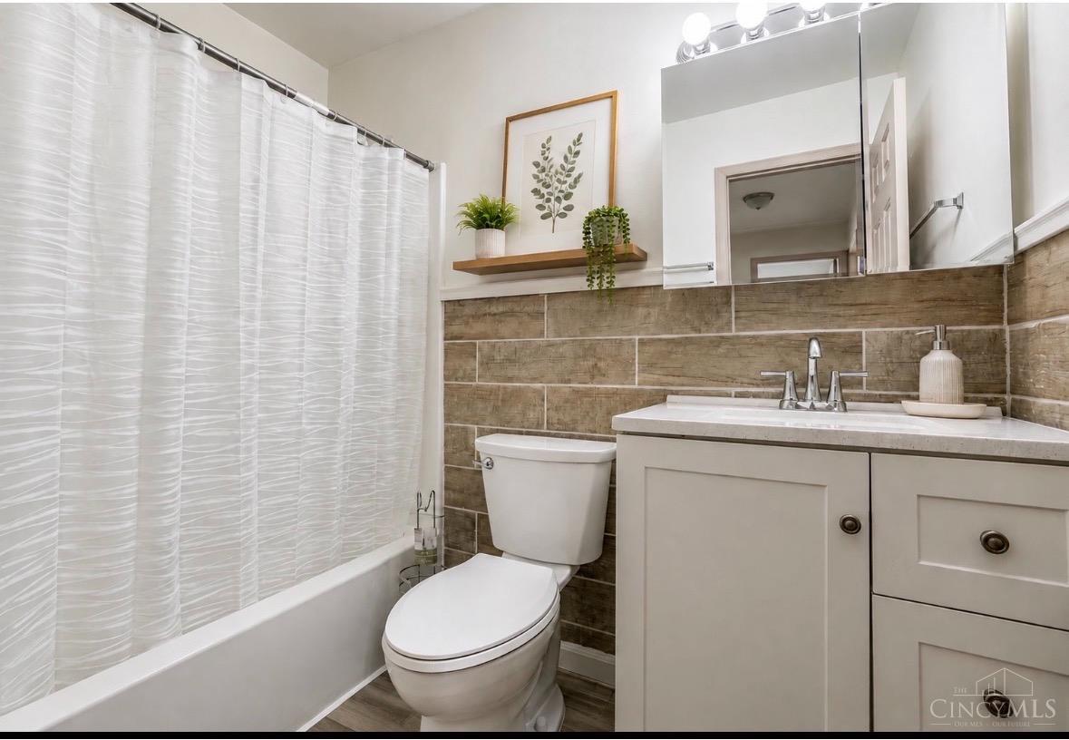 3065 Aquadale Lane, Cincinnati, OH, 45211 — photo 18