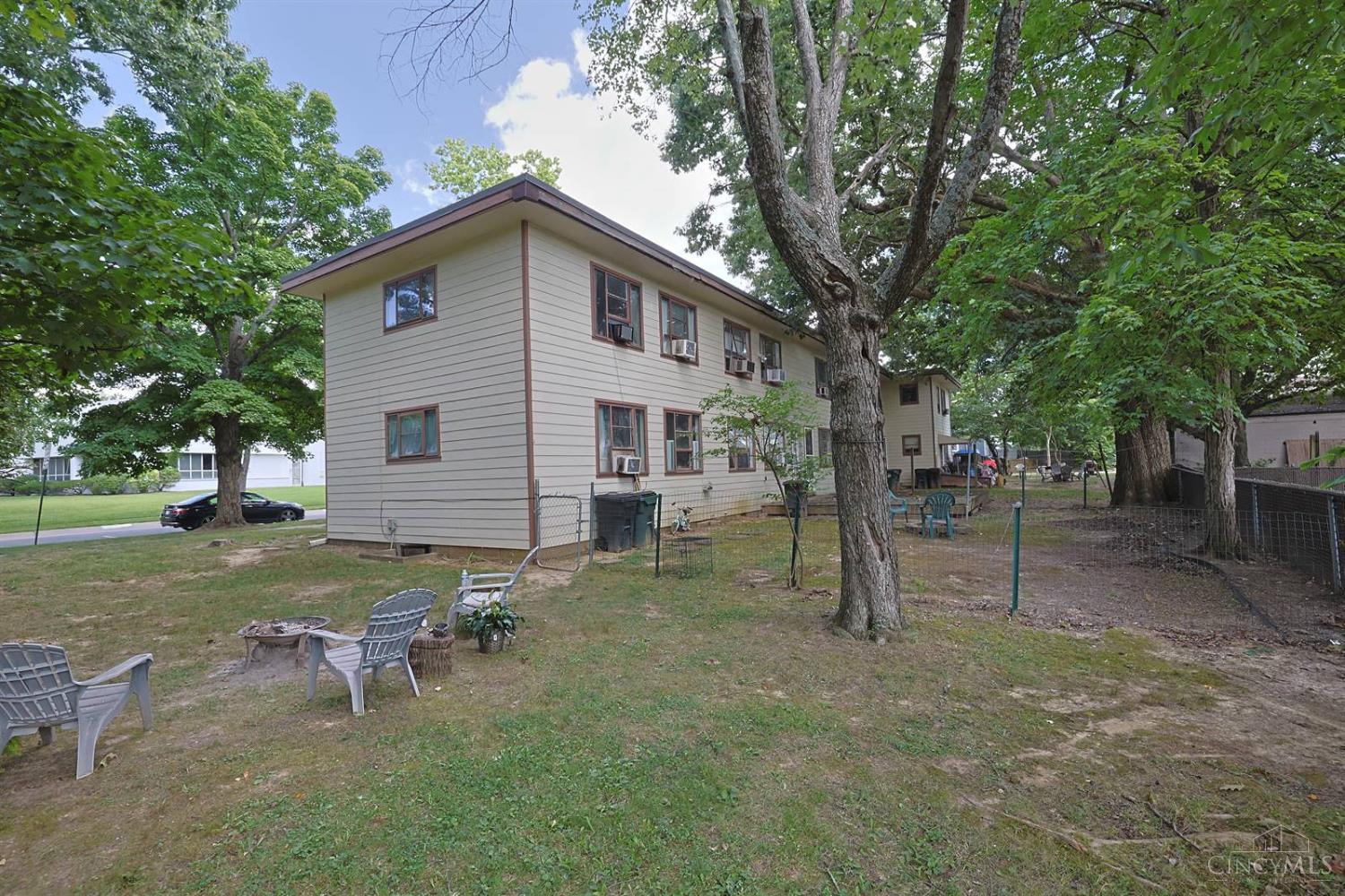 33 Farragut Road, Greenhills, OH, 45218 — photo 3
