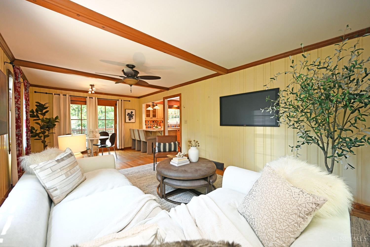 359 Woodknoll Terrace, Wyoming, OH, 45215 — photo 16