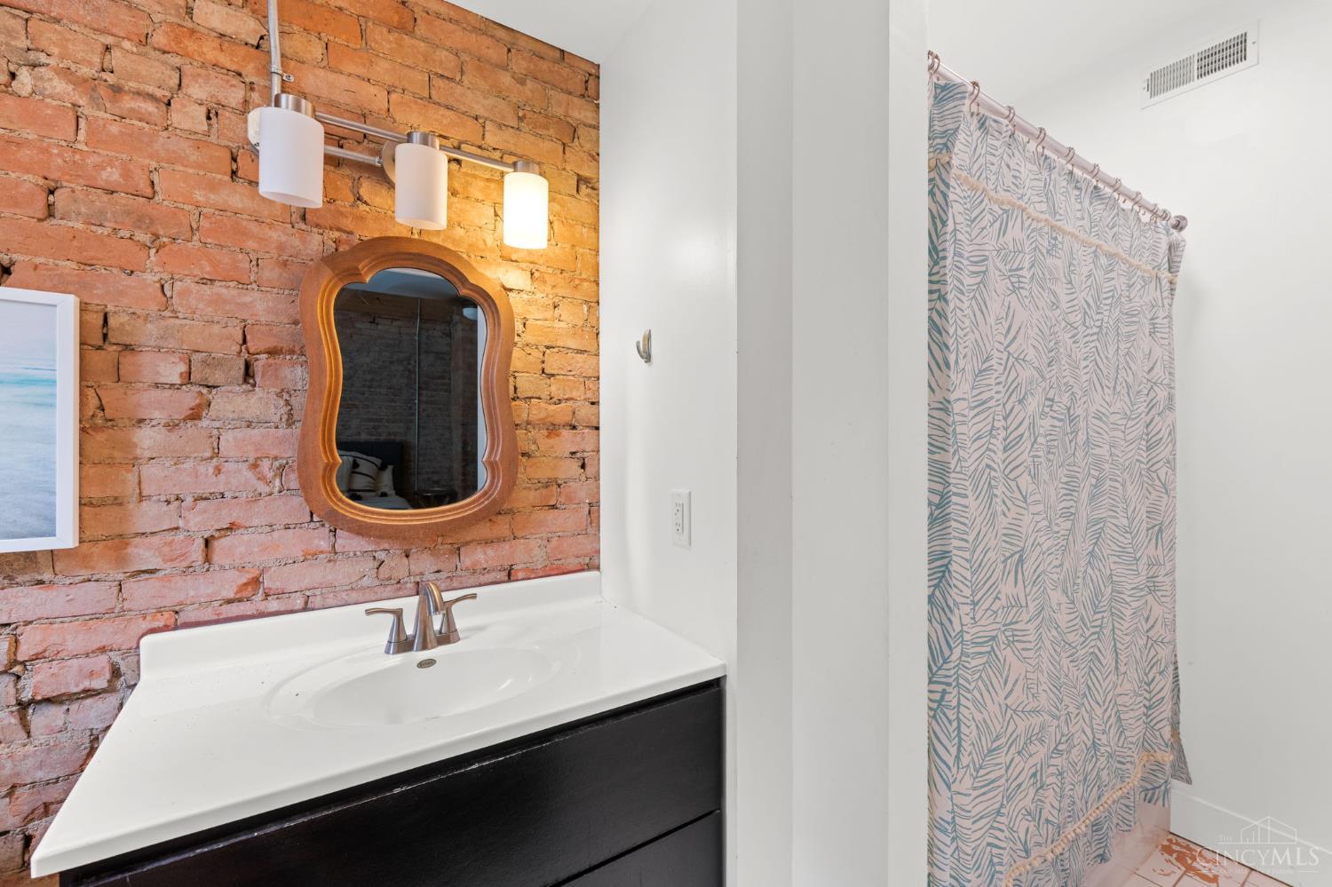 16 Thirteenth Street, Cincinnati, OH, 45202 — photo 38