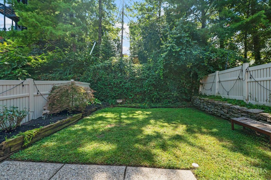 991 Paradrome Street #13, Cincinnati, OH, 45202 — photo 8