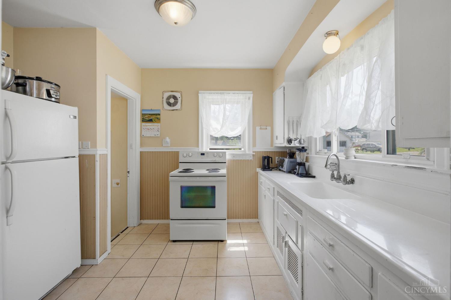 9503 Railroad Avenue, Blue Ash, OH, 45242 — photo 8