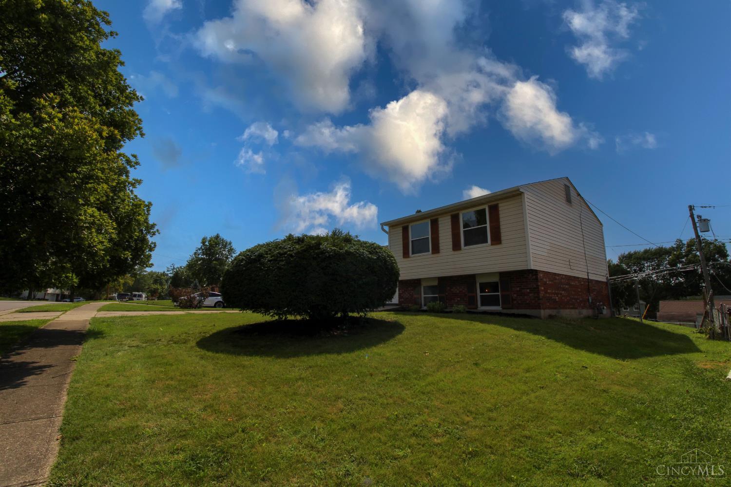 1394 Karahill Drive, Forest Park, OH, 45240 — photo 2